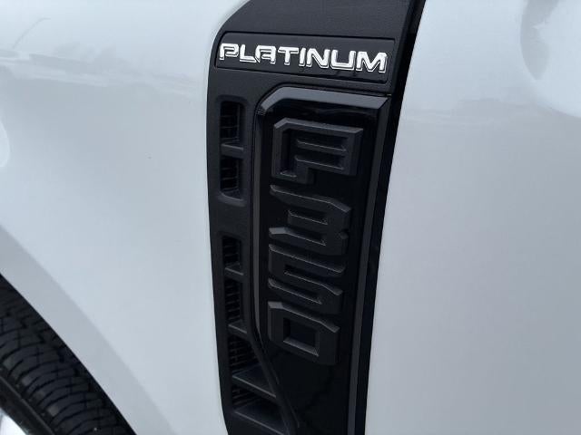 2025 Ford Super Duty F-350 DRW Platinum 4WD Crew Cab 8' Box