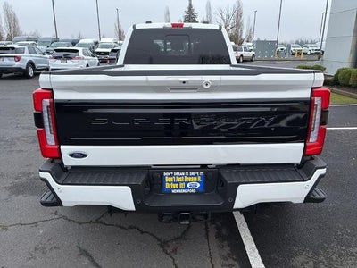2025 Ford Super Duty F-350 DRW Platinum 4WD Crew Cab 8' Box