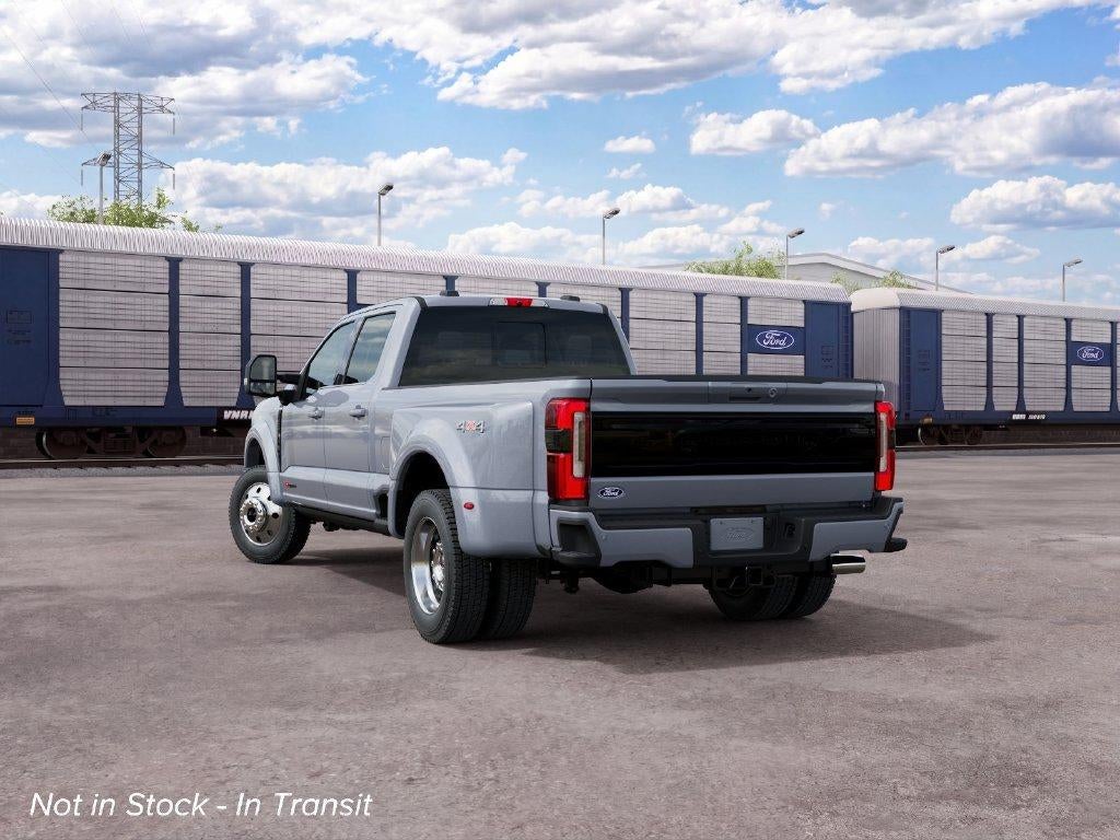 2027 Ford Super Duty F-450 DRW Platinum 4WD Crew Cab 8' Box