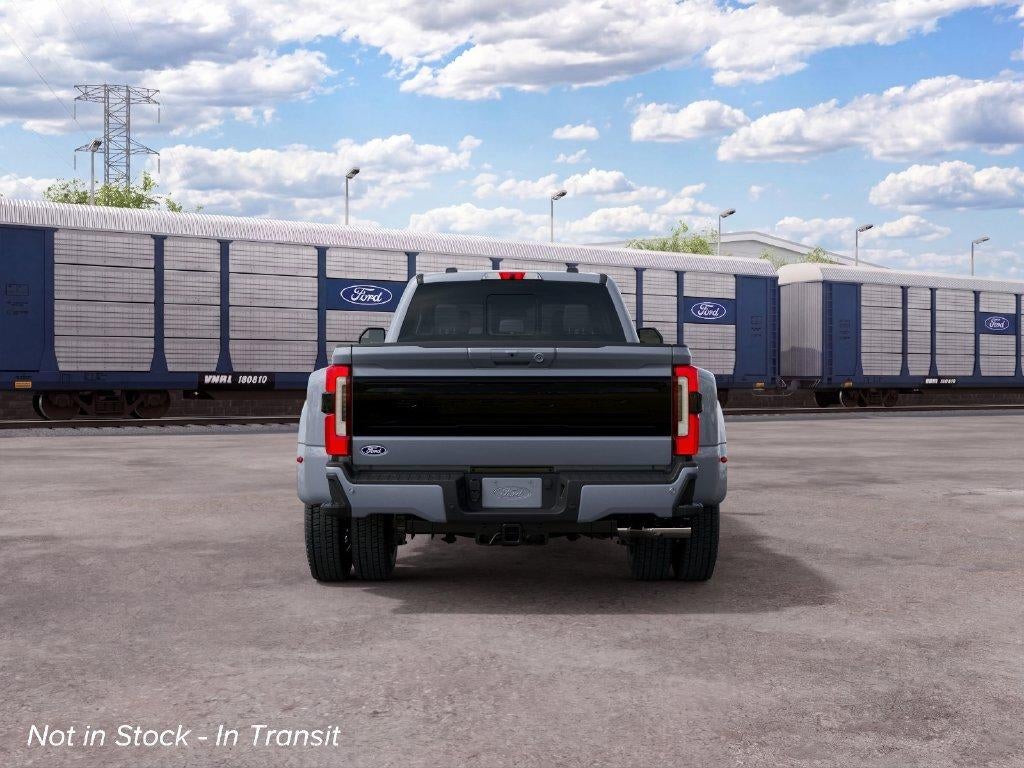 2027 Ford Super Duty F-450 DRW Platinum 4WD Crew Cab 8' Box