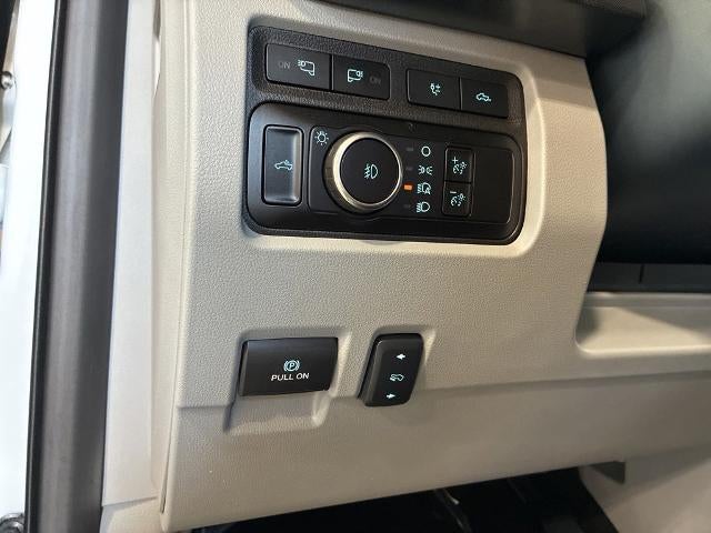 2023 Ford Super Duty F-450 DRW XL 4WD Crew Cab 8' Box