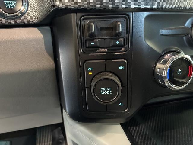 2023 Ford Super Duty F-450 DRW XL 4WD Crew Cab 8' Box