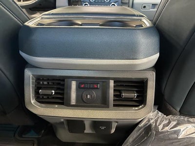 2023 Ford Super Duty F-450 DRW XL 4WD Crew Cab 8' Box