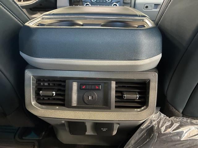 2023 Ford Super Duty F-450 DRW XL 4WD Crew Cab 8' Box