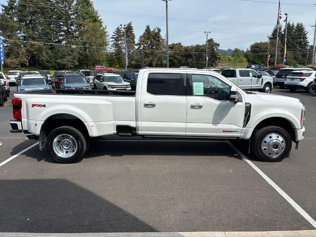 2023 Ford Super Duty F-450 DRW XL 4WD Crew Cab 8' Box
