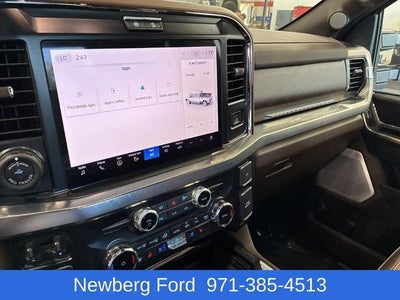 2026 Ford Super Duty F-450 DRW King Ranch 4WD Crew Cab 8' Box