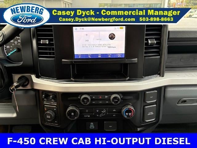 2026 Ford Super Duty F-450 DRW XL 4WD Crew Cab 8' Box