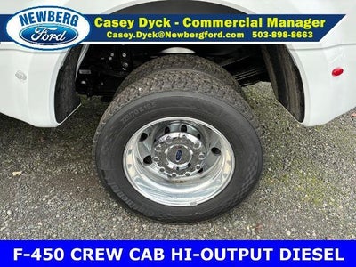 2026 Ford Super Duty F-450 DRW XL 4WD Crew Cab 8' Box