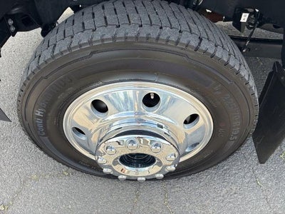 2023 Ford Super Duty F-450 DRW King Ranch 4WD Crew Cab 8' Box