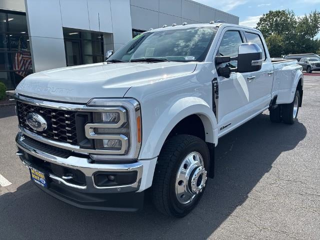 2023 Ford Super Duty F-450 DRW King Ranch 4WD Crew Cab 8' Box