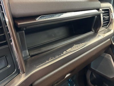 2023 Ford Super Duty F-450 DRW King Ranch 4WD Crew Cab 8' Box