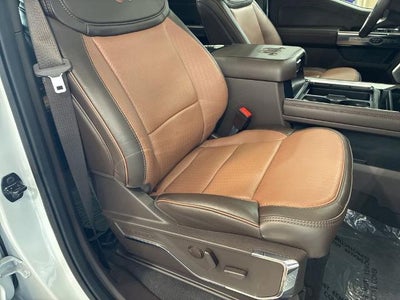 2023 Ford Super Duty F-450 DRW King Ranch 4WD Crew Cab 8' Box