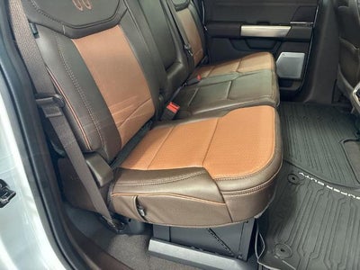 2023 Ford Super Duty F-450 DRW King Ranch 4WD Crew Cab 8' Box