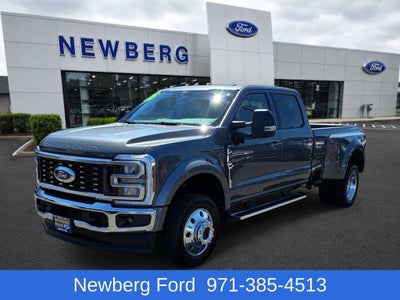 2026 Ford Super Duty F-450 DRW XLT 4WD Crew Cab 8' Box