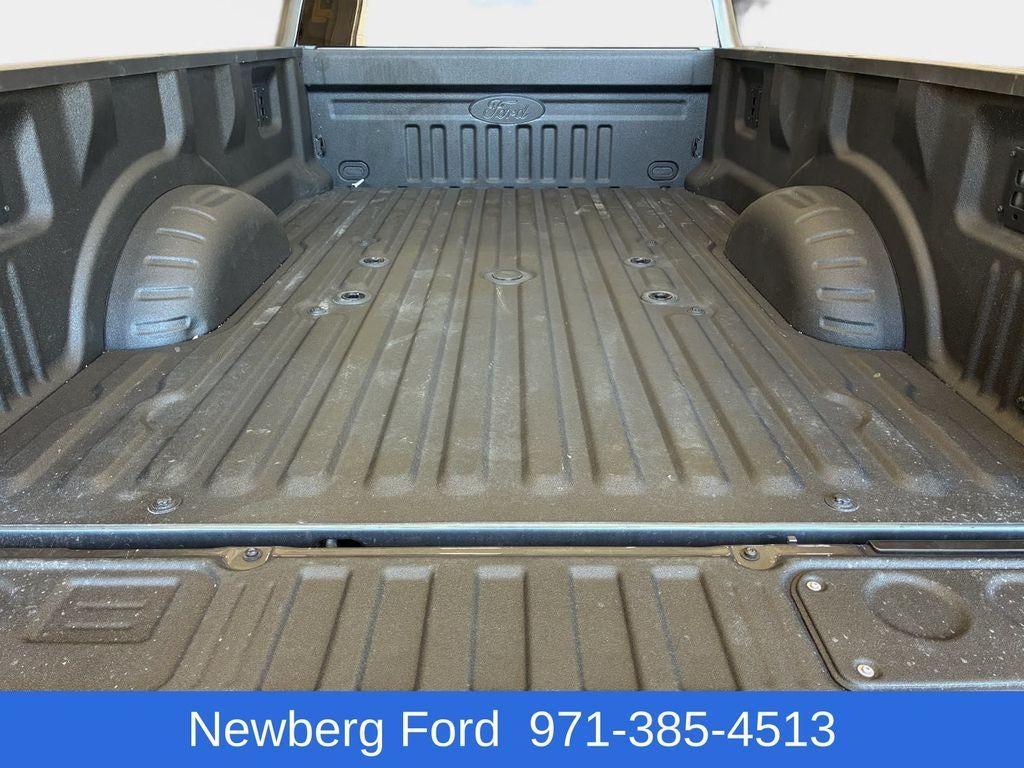 2026 Ford Super Duty F-450 DRW XLT 4WD Crew Cab 8' Box