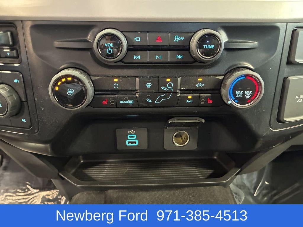 2026 Ford Super Duty F-450 DRW XLT 4WD Crew Cab 8' Box