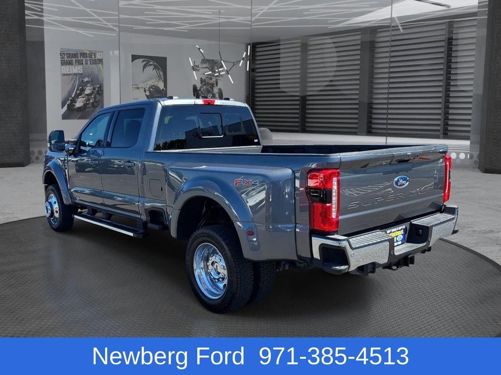 2026 Ford Super Duty F-450 DRW XLT 4WD Crew Cab 8' Box