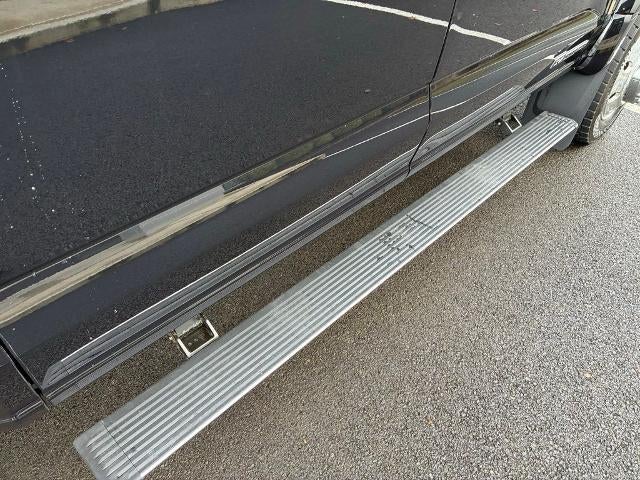 2024 Ford Super Duty F-450 DRW Platinum 4WD Crew Cab 8' Box