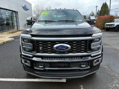 2024 Ford Super Duty F-450 DRW Platinum 4WD Crew Cab 8' Box