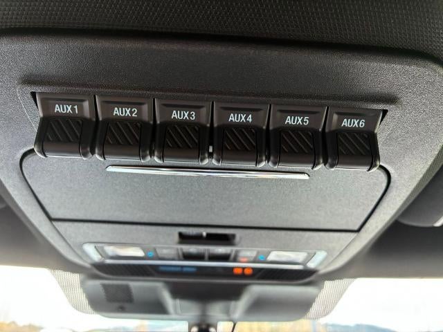 2024 Ford Super Duty F-450 DRW Platinum 4WD Crew Cab 8' Box