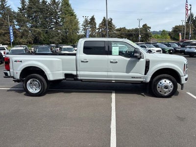 2025 Ford Super Duty F-450 DRW Platinum 4WD Crew Cab 8' Box