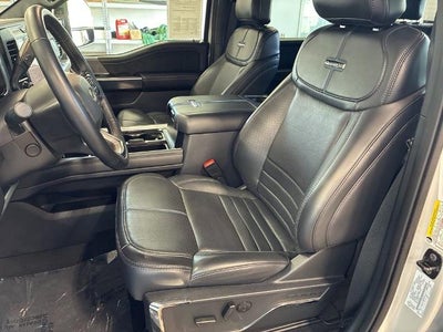 2025 Ford Super Duty F-450 DRW Platinum 4WD Crew Cab 8' Box