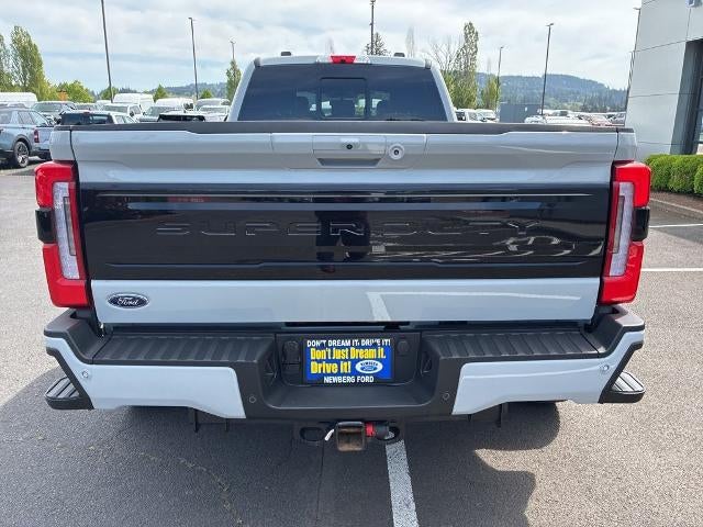 2025 Ford Super Duty F-450 DRW Platinum 4WD Crew Cab 8' Box