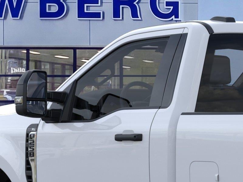 2026 Ford Super Duty F-250 SRW XL 4WD Reg Cab 8' Box