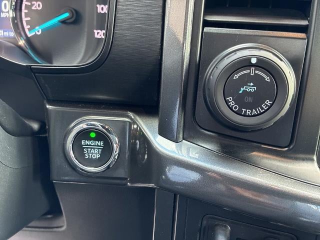 2023 Ford F-150 XL 4WD SuperCrew 5.5' Box