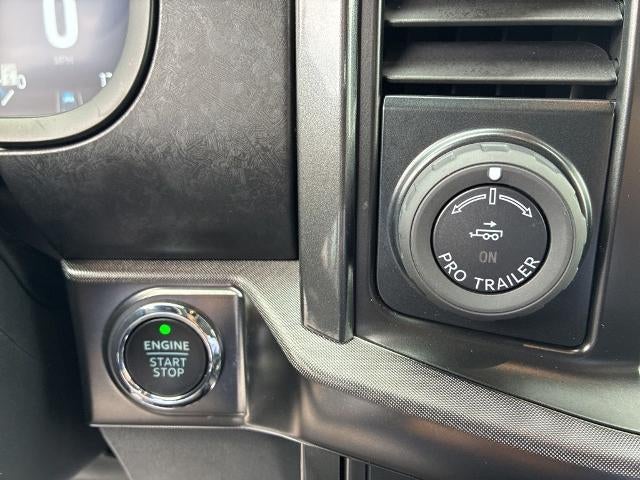 2023 Ford F-150 XL 4WD SuperCrew 5.5' Box