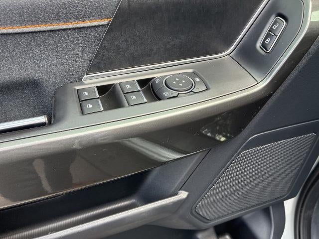 2023 Ford F-150 XL 4WD SuperCrew 5.5' Box