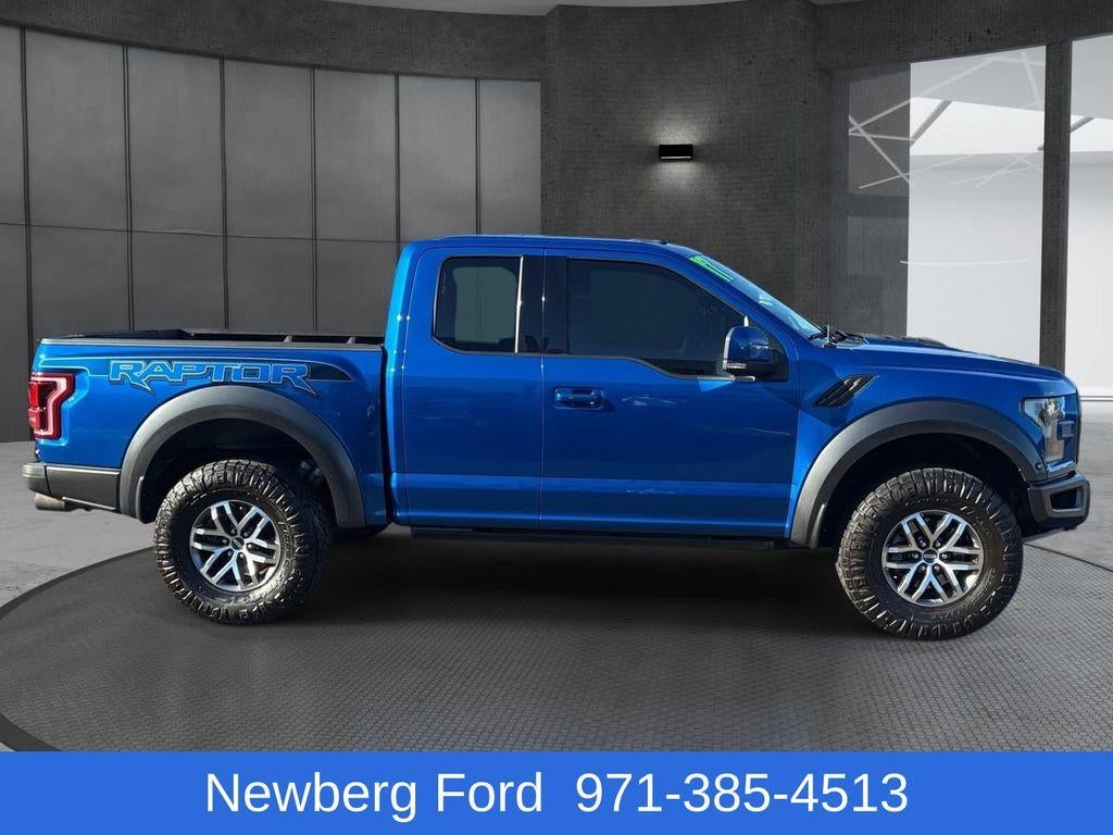 2017 Ford F-150 Raptor 4WD SuperCab 5.5' Box