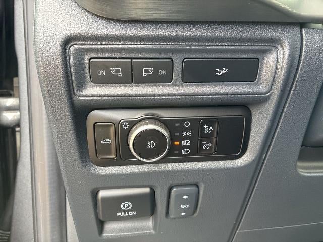 2023 Ford F-150 XL 4WD SuperCrew 5.5' Box