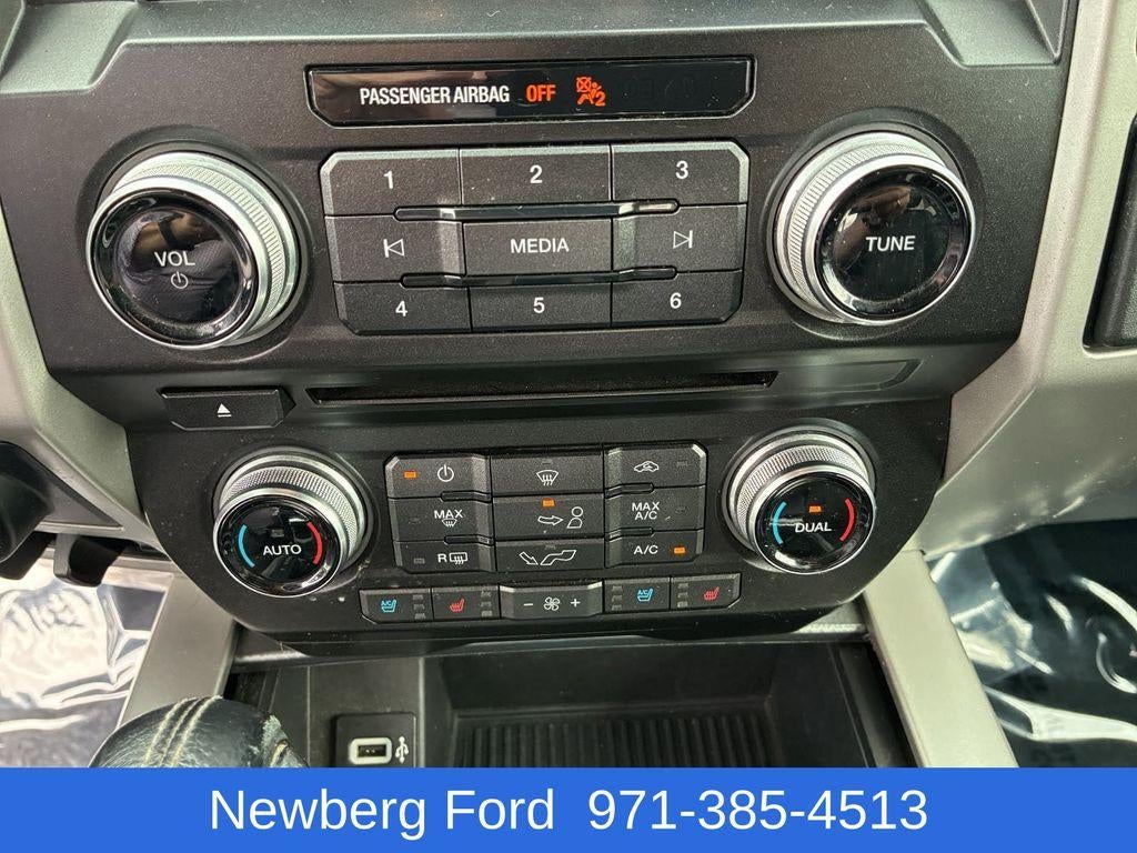 2017 Ford F-150 Lariat 4WD SuperCrew 5.5' Box