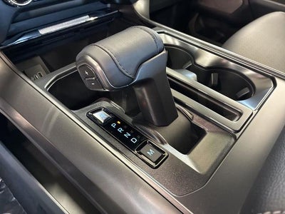 2025 Ford F-150 LARIAT 4WD SuperCrew 5.5' Box