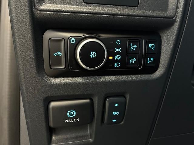 2025 Ford F-150 LARIAT 4WD SuperCrew 5.5' Box