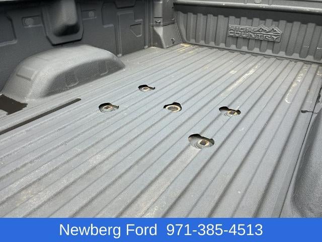 2022 Chevrolet Silverado 3500 HD Crew Cab Long Box 4-Wheel Drive High Country