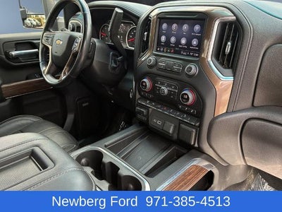 2022 Chevrolet Silverado 3500 HD Crew Cab Long Box 4-Wheel Drive High Country