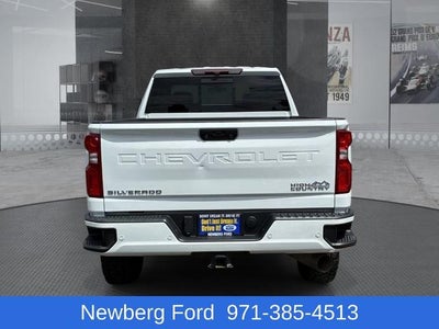 2022 Chevrolet Silverado 3500 HD Crew Cab Long Box 4-Wheel Drive High Country