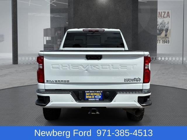 2022 Chevrolet Silverado 3500 HD Crew Cab Long Box 4-Wheel Drive High Country