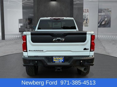 2024 Chevrolet Silverado 2500 HD Crew Cab Standard Box 4-Wheel Drive ZR2