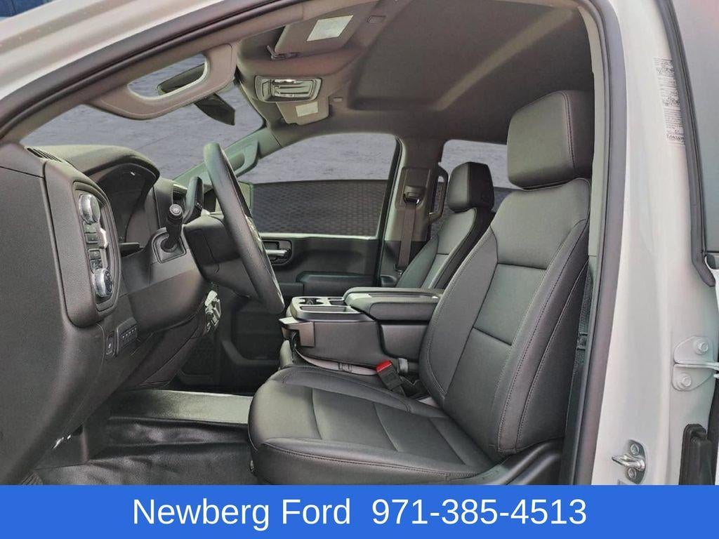2025 GMC Sierra 3500 HD CC 4WD Crew Cab 177" WB, 60" CA Pro