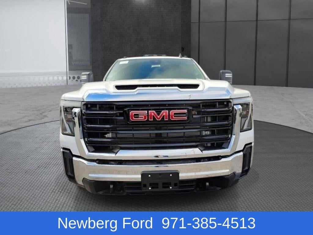 2025 GMC Sierra 3500 HD CC 4WD Crew Cab 177" WB, 60" CA Pro