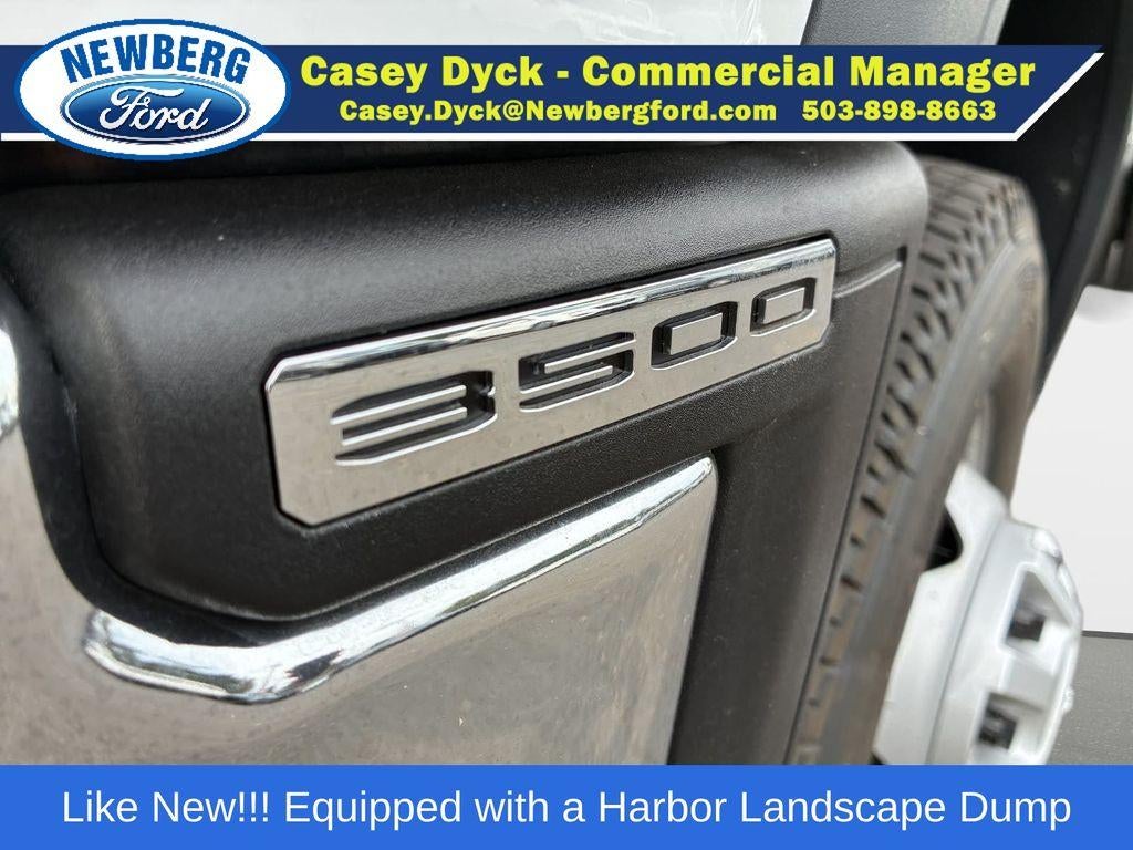 2025 GMC Sierra 3500 HD CC 4WD Crew Cab 177" WB, 60" CA Pro