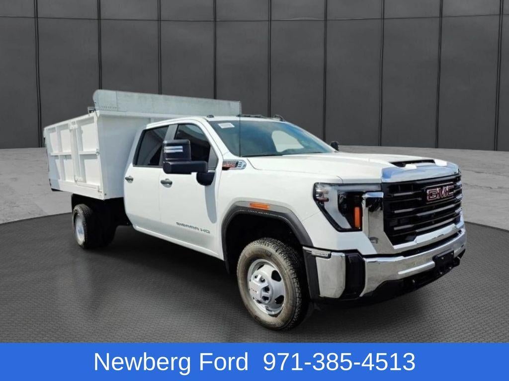 2025 GMC Sierra 3500 HD CC 4WD Crew Cab 177" WB, 60" CA Pro