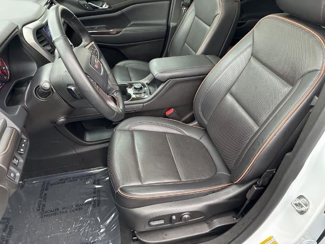 2023 GMC Acadia AWD AT4