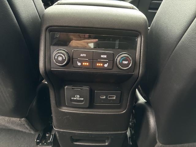 2023 GMC Acadia AWD AT4