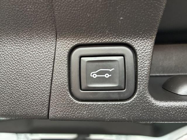 2023 GMC Acadia AWD AT4