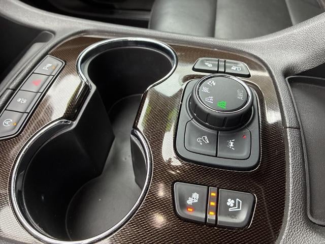 2023 GMC Acadia AWD AT4