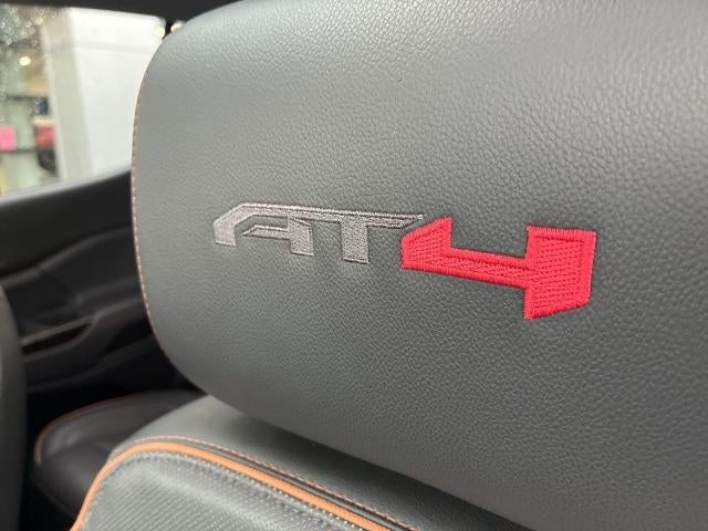 2023 GMC Acadia AWD AT4